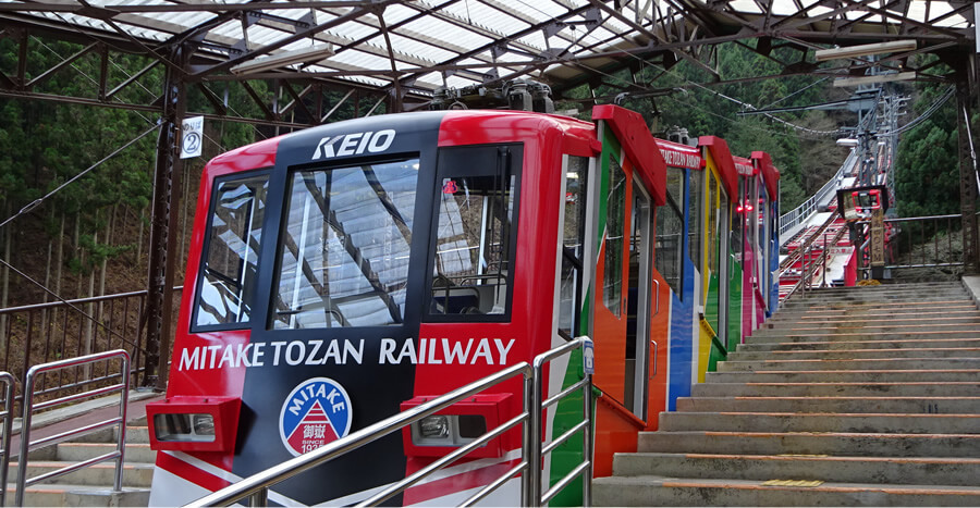 Mitakesan cable car