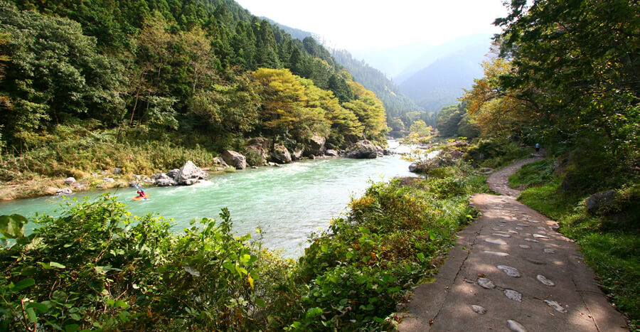 御岳渓谷遊歩道