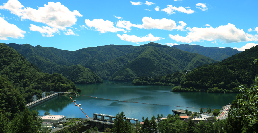 Lake_Okutama_pic01.png
